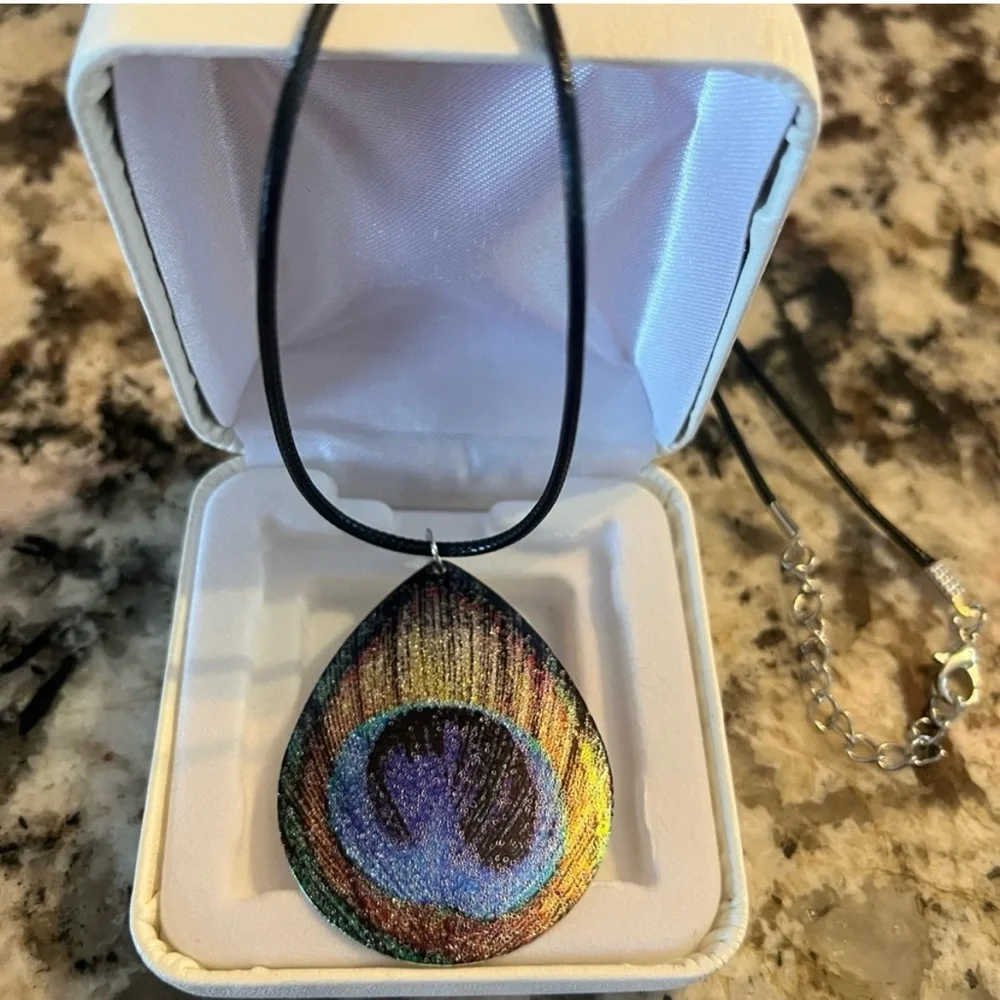 Elegant Multicolor Pendant Necklace on black leather cord. NEW